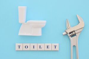 トイレの水漏れ原因と対処法を徹底解説！費用相場も紹介