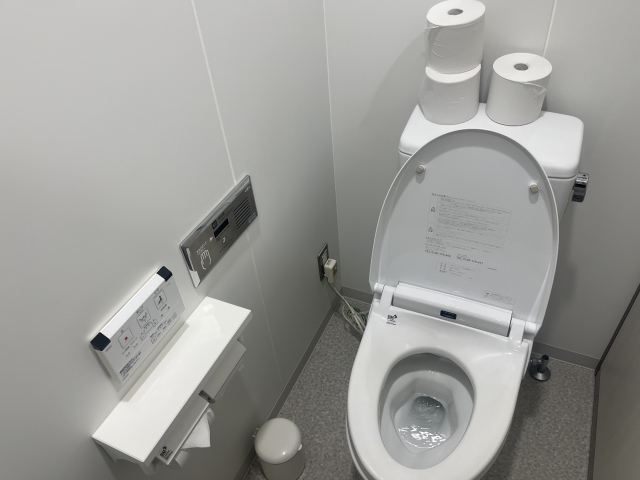 トイレタンクのチェーンが切れた時の応急処置法